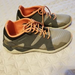 Merrell Women's athletic shoes 7